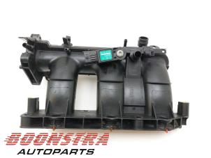 Used Intake manifold Renault Clio IV (5R) 0.9 Energy TCE 90 12V Price € 49,95 Margin scheme offered by Boonstra Autoparts