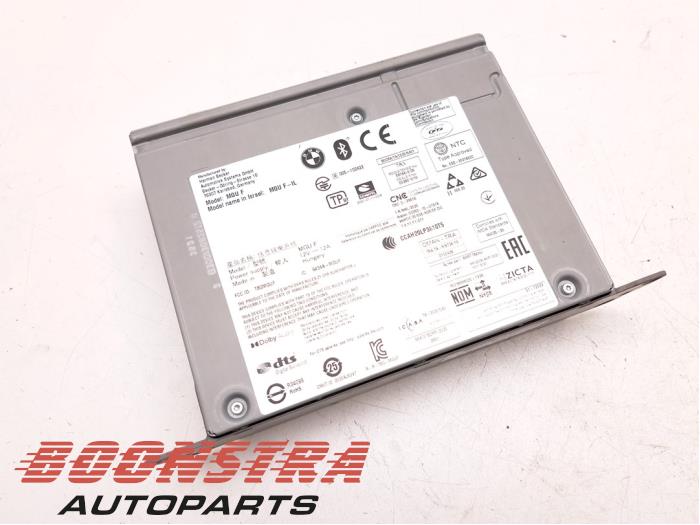 Navigation module from a BMW 3 serie (G20) 318i 2.0 TwinPower Turbo 16V 2022