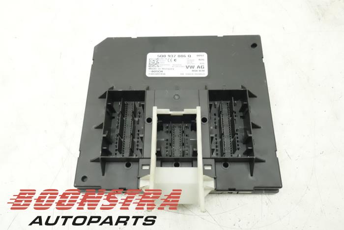 Used On-board computer Volkswagen Golf VII Variant (AUVV) 1.6 TDI 16V Price € 44,95 Margin scheme offered by Boonstra Autoparts