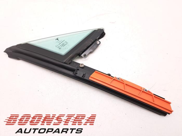 Usados Ventanilla triangular derecha delante Tesla Model S 70 Precio € 49,95 Norma de margen ofrecido por Boonstra Autoparts
