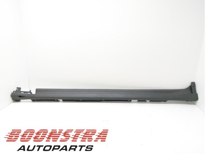 Side skirt, left from a BMW X3 (G01) xDrive 20i 2.0 TwinPower Turbo 16V 2019