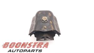 Used Engine mount Volkswagen Crafter 2.0 TDI 16V Price € 30,19 Inclusive VAT offered by Boonstra Autoparts