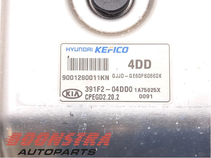 Ordenador de gestión de motor de un Kia Cee'd Sportswagon (JDC5) 1.0i T-GDi 12V 120 2018