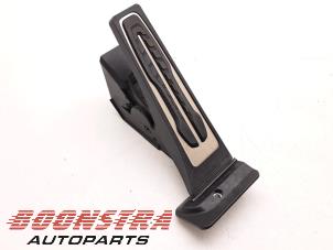 Used Accelerator pedal BMW 3 serie (G20) 318i 2.0 TwinPower Turbo 16V Price € 24,95 Margin scheme offered by Boonstra Autoparts