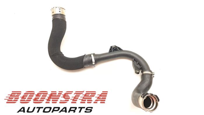 Gebrauchte Intercooler Schlauch Dacia Sandero III 1.0 TCe 100 12V ECO-G Preis € 34,95 Margenregelung angeboten von Boonstra Autoparts