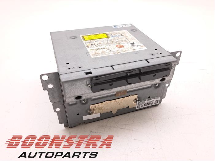 Używane Modul radiowy BMW 5 serie (F10) 550i V8 32V TwinPower Turbo Cena € 449,95 Procedura marży oferowane przez Boonstra Autoparts