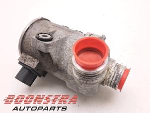 Used Water pump BMW 5 serie (F10) 528i 16V Price € 79,95 Margin scheme offered by Boonstra Autoparts