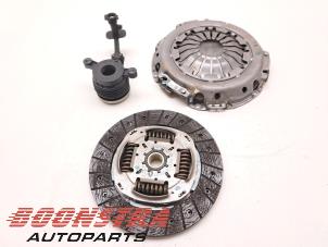 Used Clutch kit (complete) Dacia Sandero III 1.0 TCe 90 12V Price € 99,95 Margin scheme offered by Boonstra Autoparts