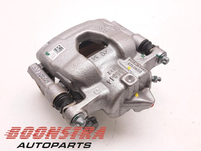 Gebrauchte Bremszange rechts vorne Dacia Sandero III 1.0 TCe 90 12V Preis € 30,19 Mit Mehrwertsteuer angeboten von Boonstra Autoparts