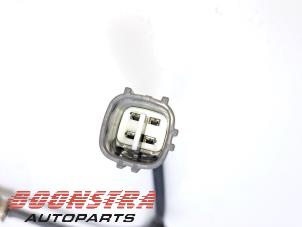 Sonda lambda z Mazda CX-30 (DM) 2.0 e-SkyActiv-X 181 M Hybrid 16V 2020