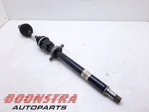 Used Front drive shaft, right Mercedes B (W247) 2.0 B-200d Price € 349,95 Margin scheme offered by Boonstra Autoparts