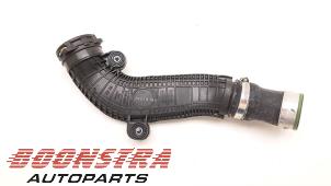 Begagnade Laddluftkylarrör Audi Q3 (8UB/8UG) 2.0 16V TFSI 170 Quattro Pris € 24,95 Marginaltabell erbjuds av Boonstra Autoparts