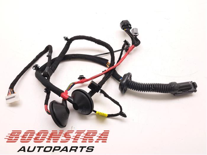 Begagnade Kablage Kia EV6 (CV) 77.4 kWh RWD Pris € 49,95 Marginaltabell erbjuds av Boonstra Autoparts