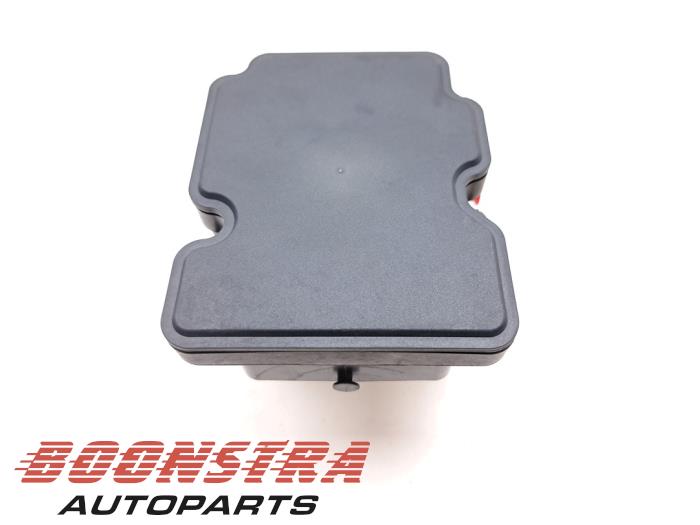 Begagnade ABS-pump Nissan Qashqai (J11) 1.2 DIG-T 16V Pris € 24,95 Marginaltabell erbjuds av Boonstra Autoparts