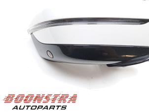 Used Wing mirror, right BMW 3 serie Touring (F31) 320d 2.0 16V EfficientDynamicsEdition Price € 124,95 Margin scheme offered by Boonstra Autoparts