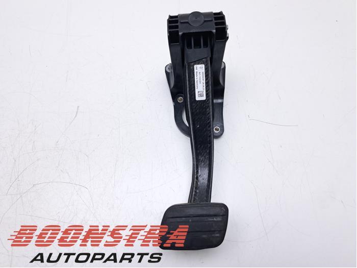 Używane Pedal hamulca Porsche Taycan (Y1A) 4S Cena € 99,95 Procedura marży oferowane przez Boonstra Autoparts