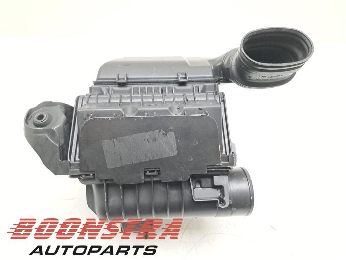 Begagnade Luftfilterhus Renault Scénic IV (RFAJ) 1.2 TCE 130 16V Pris € 28,95 Marginaltabell erbjuds av Boonstra Autoparts