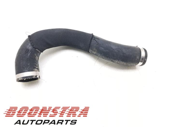 Gebrauchte Intercooler Schlauch Ford Transit Custom 2.0 TDCi 16V Eco Blue 105 Preis € 30,19 Mit Mehrwertsteuer angeboten von Boonstra Autoparts