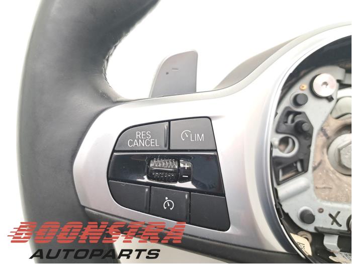 Lenkrad BMW 5 serie 520i 2.0 TwinPower Turbo 16V - 32302448757 