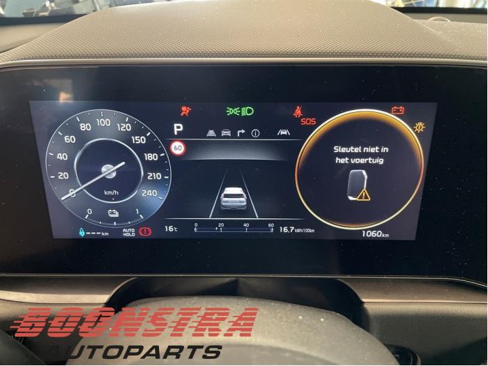 Used Interior display Kia Niro II (SG2) e-Niro 64.8 kWh Price € 1.799,95 Margin scheme offered by Boonstra Autoparts
