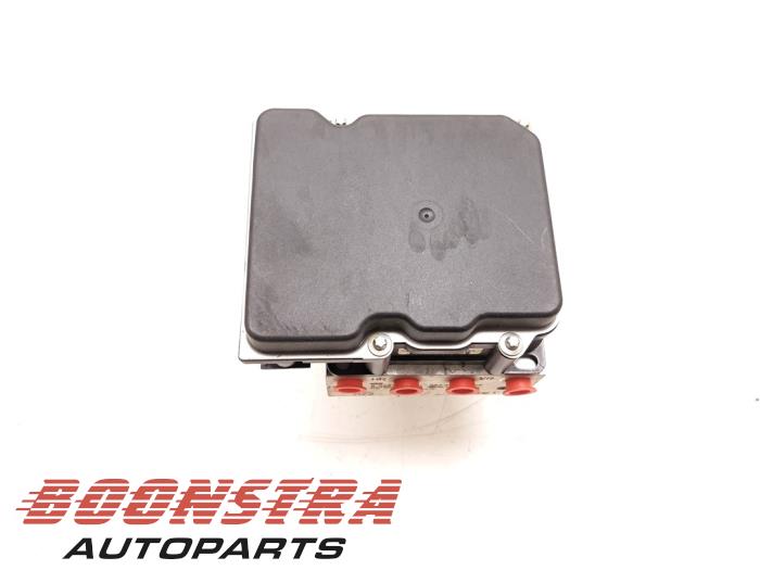 Używane Pompa ABS Porsche Boxster (987) 3.2 S 24V Cena € 120,00 Procedura marży oferowane przez Boonstra Autoparts