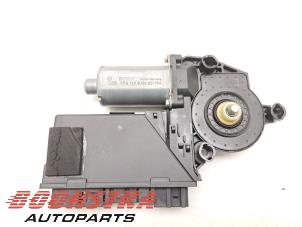 Usados Motor de ventanilla de puerta Porsche Boxster (987) 3.2 S 24V Precio € 79,95 Norma de margen ofrecido por Boonstra Autoparts
