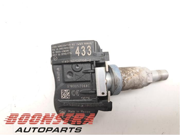 Begagnade Däcktryckssensor Tesla Model S 75 Pris € 29,95 Marginaltabell erbjuds av Boonstra Autoparts