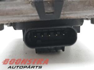 Nox Sensor van een Audi Q5 (FYB/FYG) 3.0 TDI V6 24V Quattro 2018