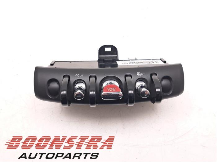 Używane Przelacznik Start/Stop Mini Mini (F56) 1.5 12V Cooper Cena € 24,95 Procedura marży oferowane przez Boonstra Autoparts