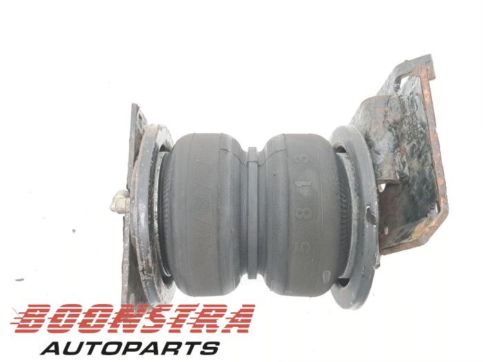 Begagnade Luftfjäder Dodge 1500 Crew Cab (DS) 5.7 Hemi V8 4x4 Pris € 240,73 Inklusive moms erbjuds av Boonstra Autoparts