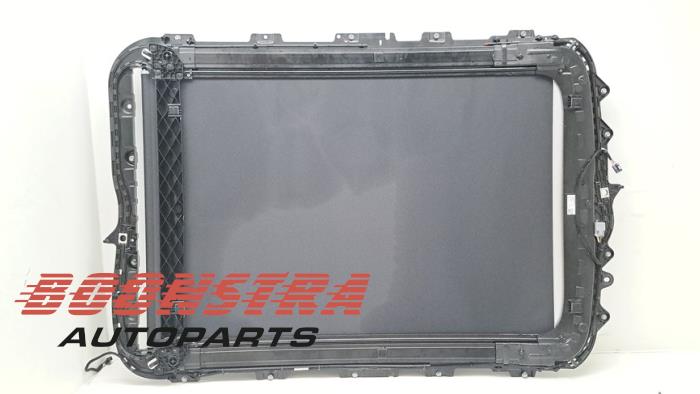 Panoramic roof Volvo XC40 1.5 T5 Twin Engine 16V - 32131339