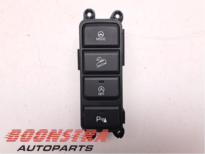 Używane Przelacznik Hyundai Tucson (TL) 1.6 GDi 16V 2WD Cena € 24,95 Procedura marży oferowane przez Boonstra Autoparts