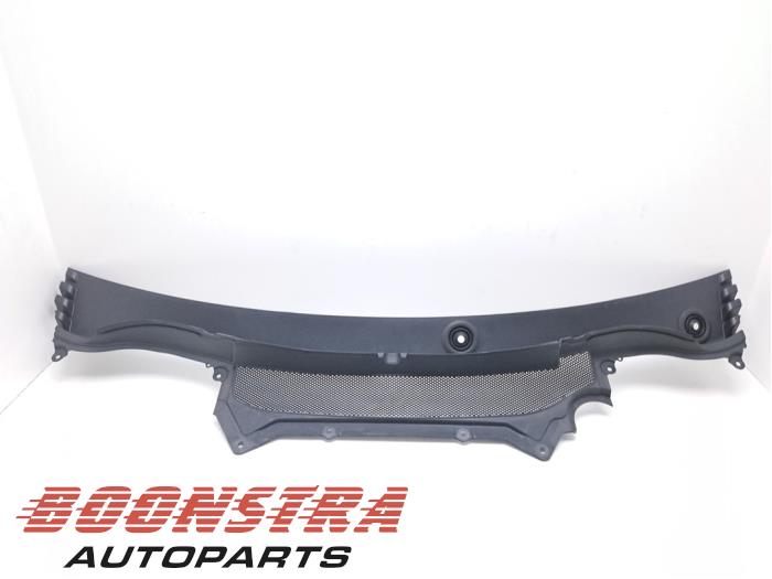 Używane Parawan Landrover Range Rover IV (LG) 3.0 V6 P400 MHEV HST Cena € 54,95 Procedura marży oferowane przez Boonstra Autoparts