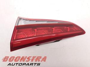 Begagnade Baklykta, höger Opel Astra K Sports Tourer 1.0 Turbo 12V Pris € 499,95 Marginaltabell erbjuds av Boonstra Autoparts