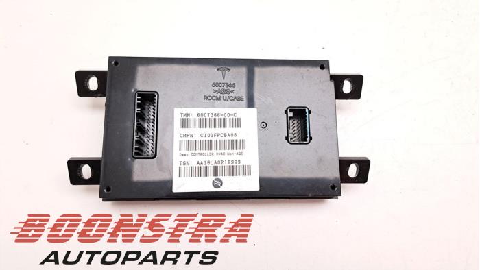 Używane Modul climatronic Tesla Model S 75D Cena € 34,95 Procedura marży oferowane przez Boonstra Autoparts