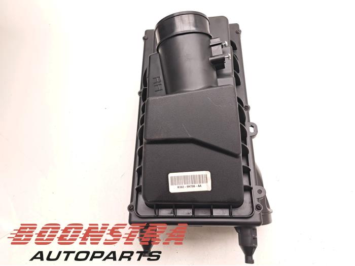 Begagnade Luftfilterhus Landrover Range Rover IV (LG) 3.0 V6 P400 MHEV HST Pris € 74,95 Marginaltabell erbjuds av Boonstra Autoparts