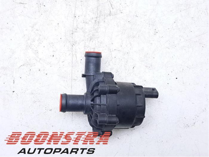 Begagnade Extra vattenpump Audi e-tron (GEN) 55 quattro Pris € 99,95 Marginaltabell erbjuds av Boonstra Autoparts