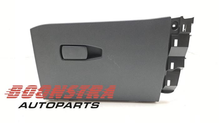 Begagnade Handskfack BMW 2 serie Gran Coupe (F44) 218i 1.5 TwinPower Turbo 12V Pris € 129,95 Marginaltabell erbjuds av Boonstra Autoparts