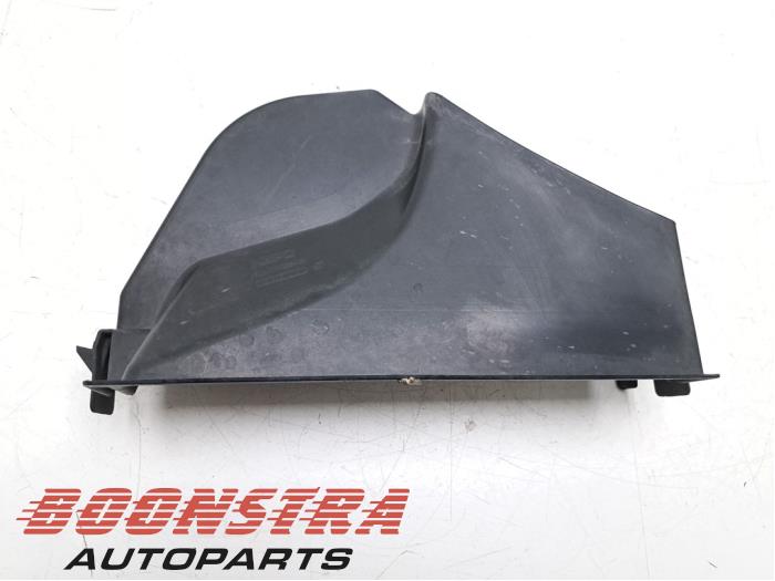 Begagnade Lufttratt Porsche Panamera (970) 4.8 V8 32V GTS Pris € 24,95 Marginaltabell erbjuds av Boonstra Autoparts