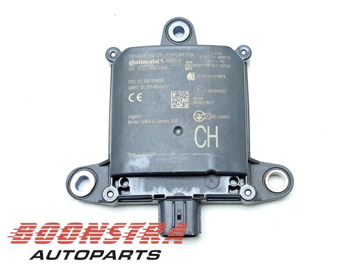 Begagnade Dödvinkelsensor Toyota C-HR (X1,X5) 1.8 16V Hybrid Pris € 149,95 Marginaltabell erbjuds av Boonstra Autoparts