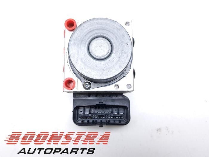 Begagnade ABS-pump Toyota C-HR (X1,X5) 1.8 16V Hybrid Pris € 114,95 Marginaltabell erbjuds av Boonstra Autoparts