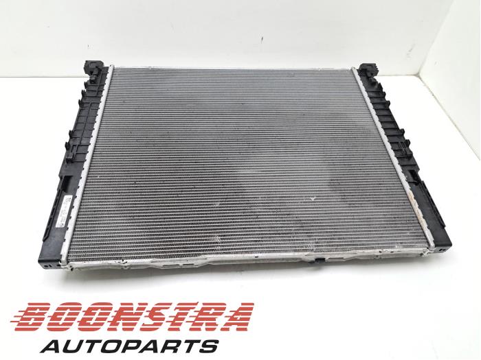 Usagé Radiateur BMW 7 serie (G11/12) 745e,Le Prix € 274,95 Règlement à la marge proposé par Boonstra Autoparts