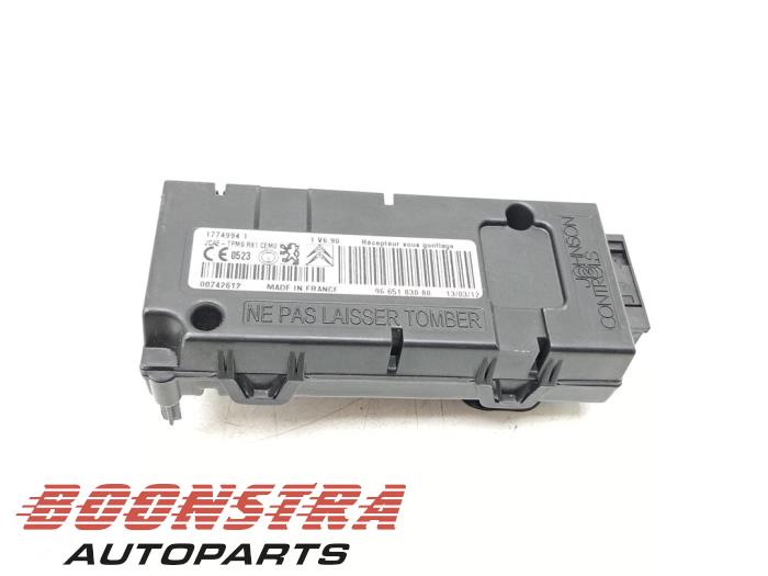 Begagnade Däcktrycksmodul Peugeot 3008 I (0U/HU) 1.6 16V THP 155 Pris € 39,95 Marginaltabell erbjuds av Boonstra Autoparts