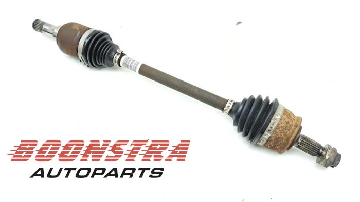 Begagnade Drivaxel, vänster fram Fiat 500C (312) 1.2 69 Pris € 24,95 Marginaltabell erbjuds av Boonstra Autoparts