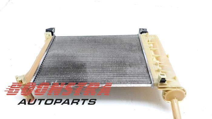 Usagé Radiateur Fiat 500C (312) 1.2 69 Prix € 34,95 Règlement à la marge proposé par Boonstra Autoparts