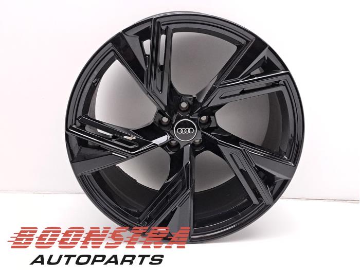 Używane Obrecz Audi RS 6 Avant (C8) 4.0 V8 TFSI Mild Hybrid 32V Cena € 1.499,95 Procedura marży oferowane przez Boonstra Autoparts