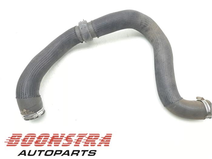 Gebrauchte Intercooler Schlauch Toyota ProAce 2.0 D-4D 122 16V Worker Preis € 30,19 Mit Mehrwertsteuer angeboten von Boonstra Autoparts