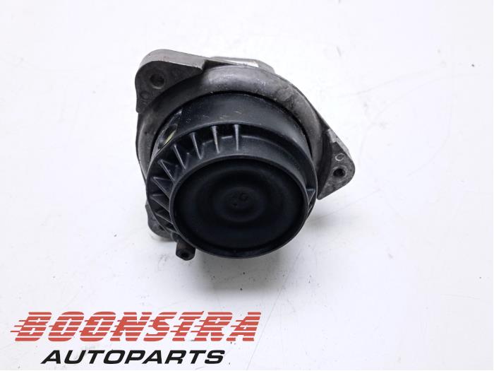 Gebrauchte Motorlager BMW 5 serie (F10) 550i V8 32V TwinPower Turbo Preis € 24,95 Margenregelung angeboten von Boonstra Autoparts