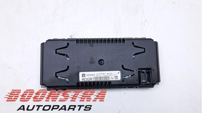 Begagnade Innerdisplay Opel Mokka/Mokka X 1.7 CDTI 16V 4x2 Pris € 24,95 Marginaltabell erbjuds av Boonstra Autoparts