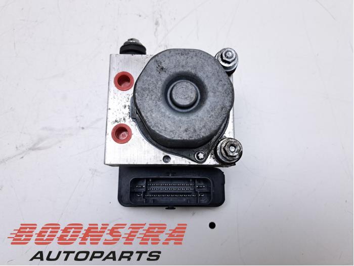 Usagé Pompe ABS Peugeot 308 (L3/L8/LB/LH/LP) 1.6 BlueHDi 120 Prix € 24,95 Règlement à la marge proposé par Boonstra Autoparts